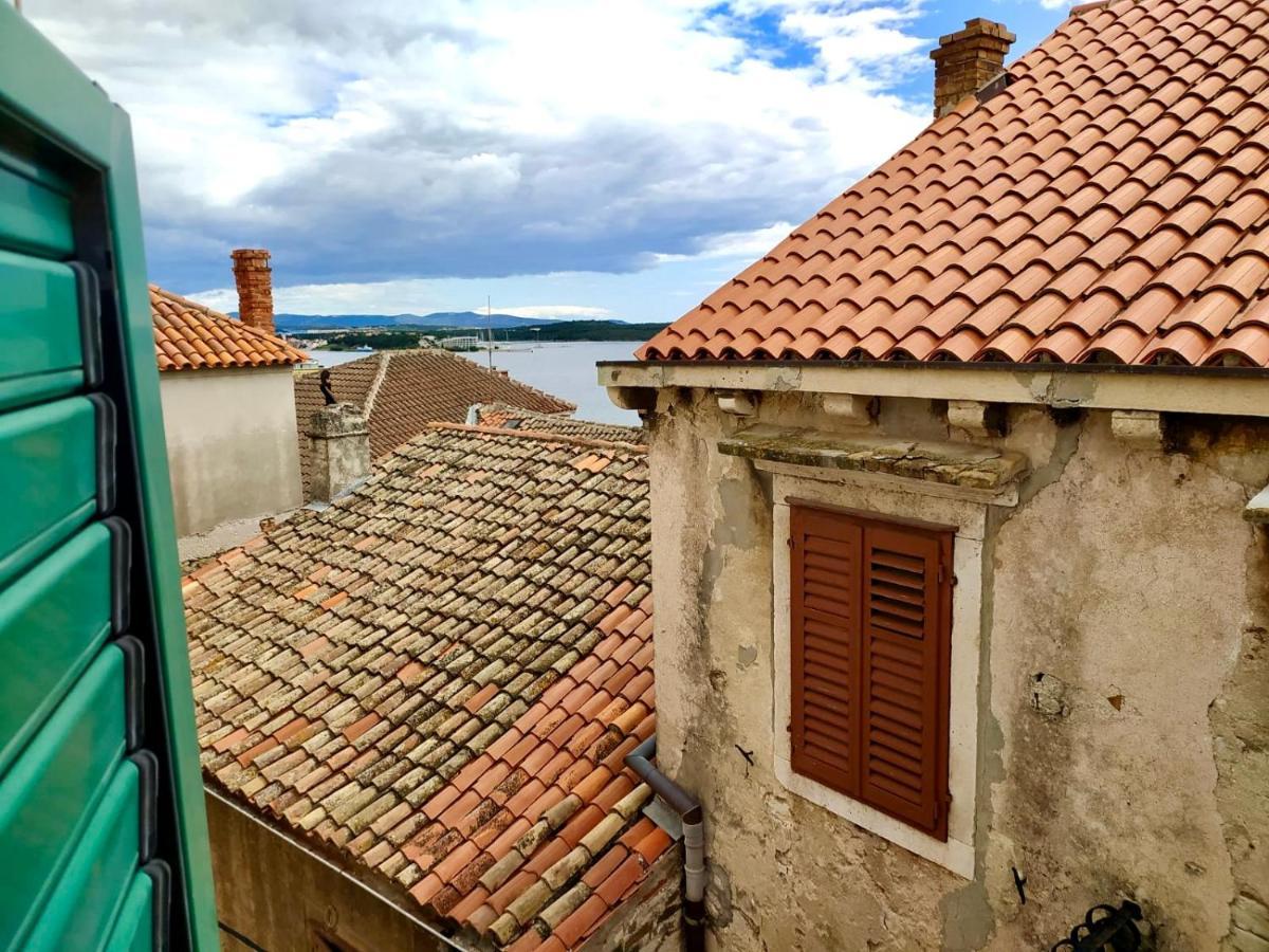 Old Stone House St Lawrence In The Heart Of Sibenik'S Old Town Apartment Bagian luar foto