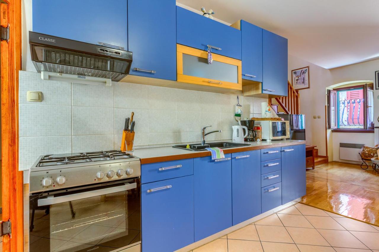 Old Stone House St Lawrence In The Heart Of Sibenik'S Old Town Apartment Bagian luar foto
