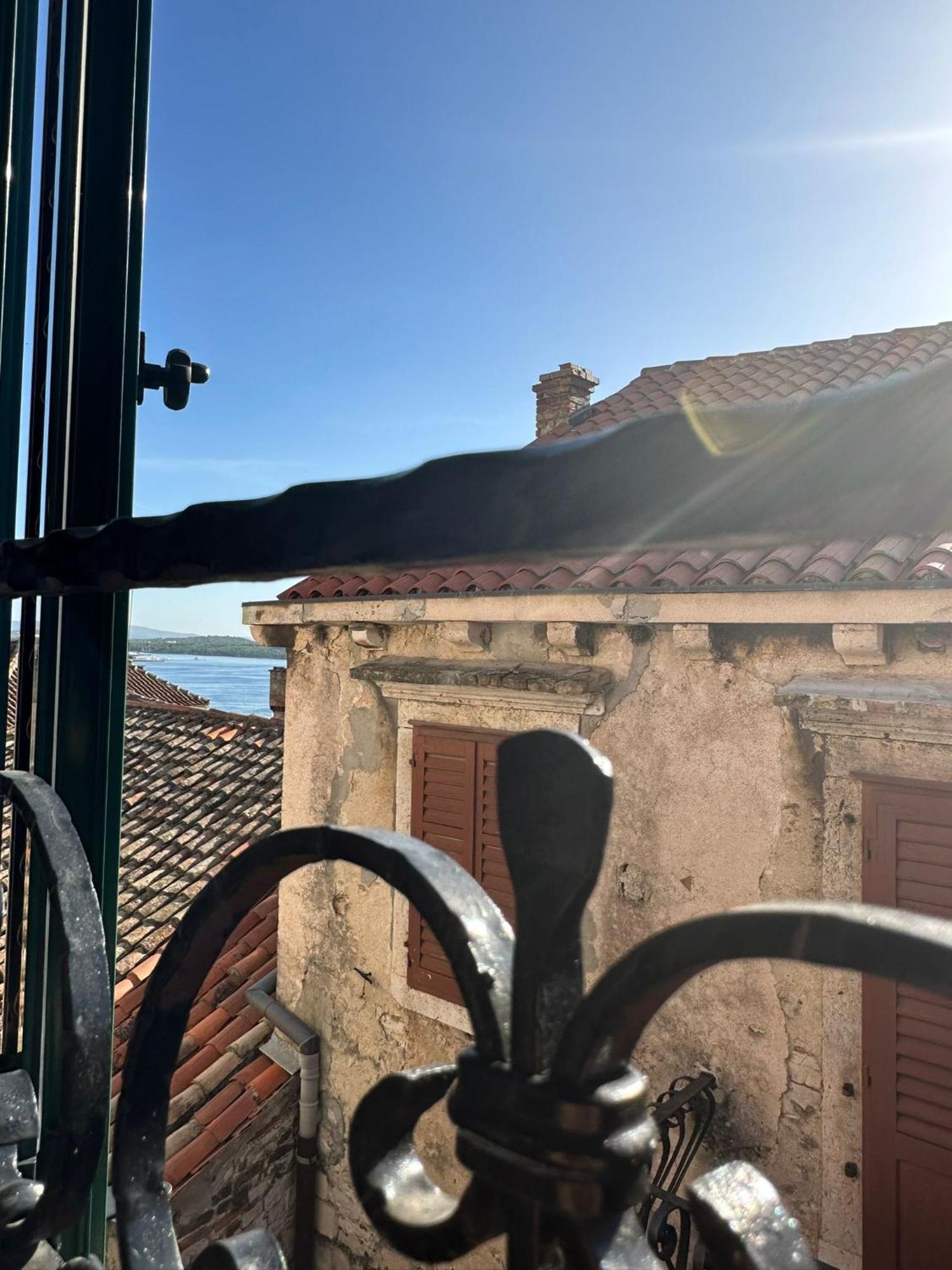 Old Stone House St Lawrence In The Heart Of Sibenik'S Old Town Apartment Bagian luar foto