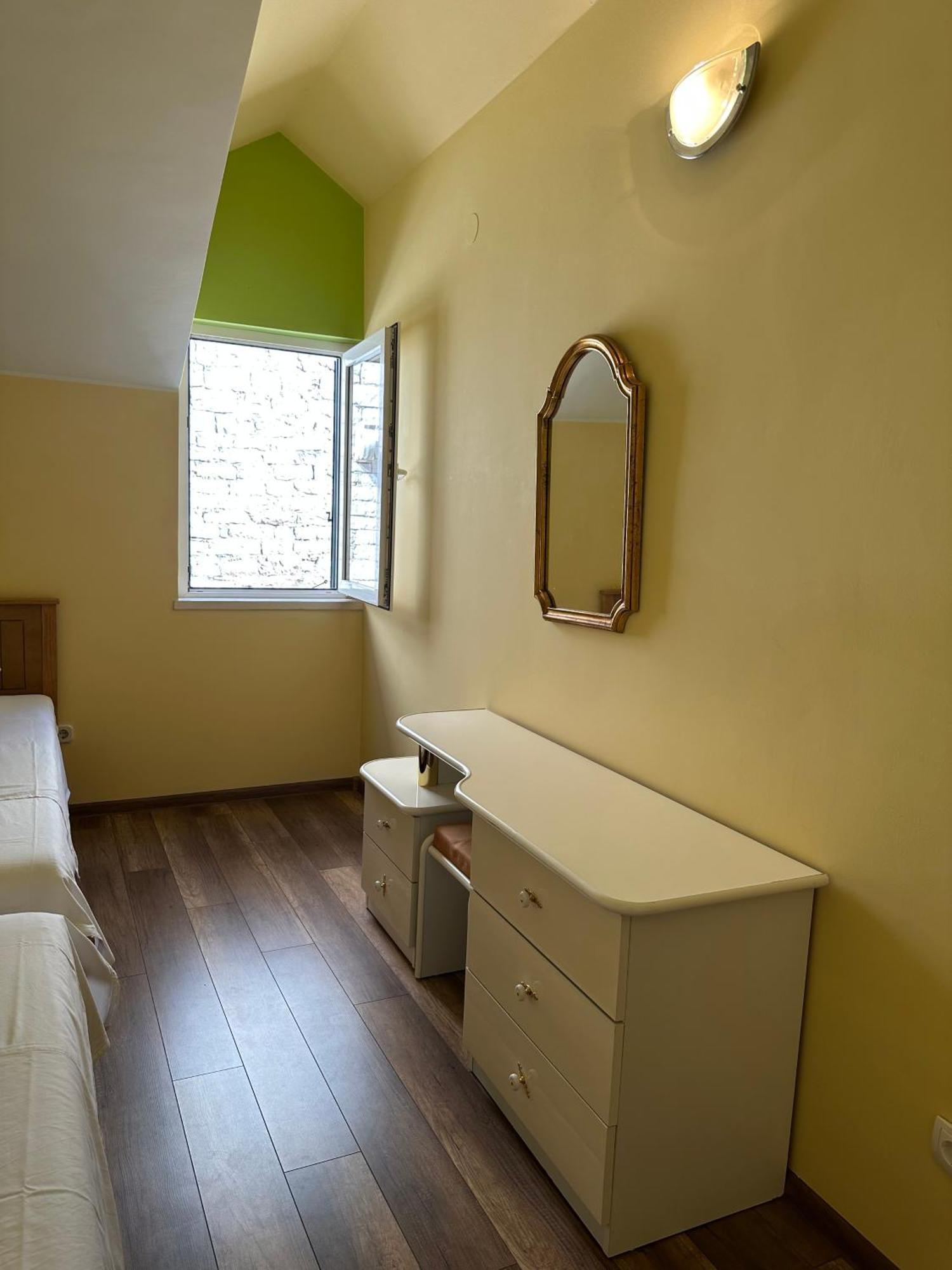 Old Stone House St Lawrence In The Heart Of Sibenik'S Old Town Apartment Bagian luar foto